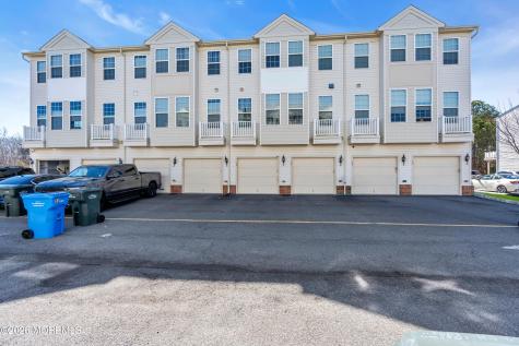 14 Kyle Drive Tinton Falls NJ 07712