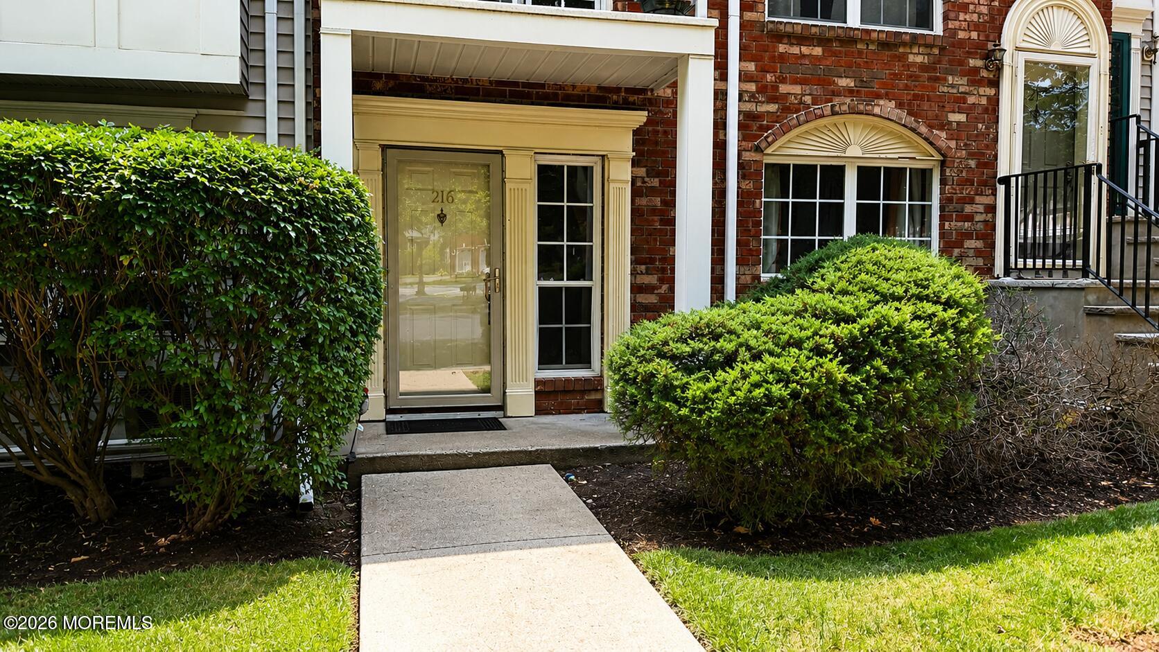 216 Sapphire Lane Franklin Park NJ 08823