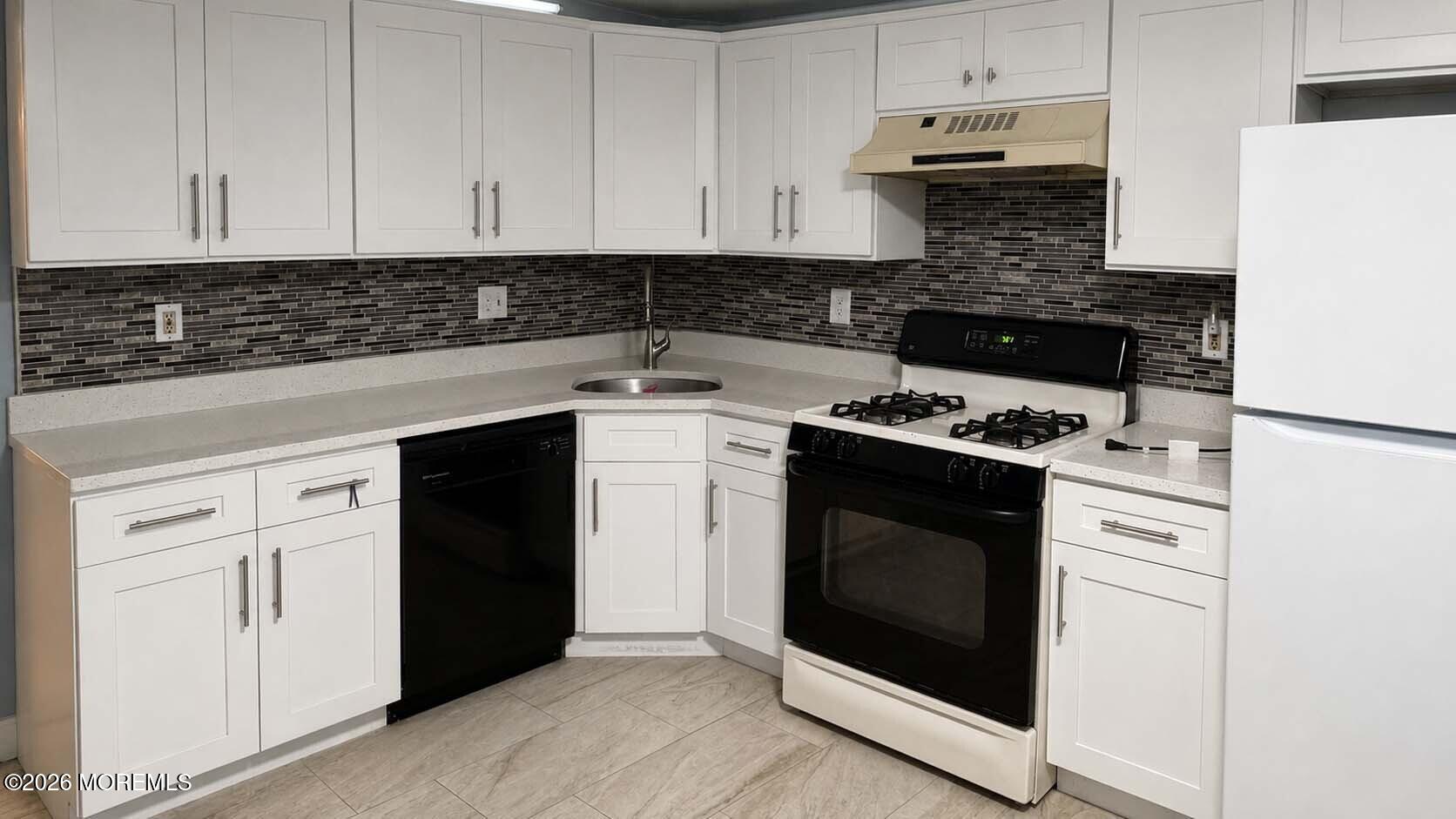 216 Sapphire Lane Franklin Park NJ 08823