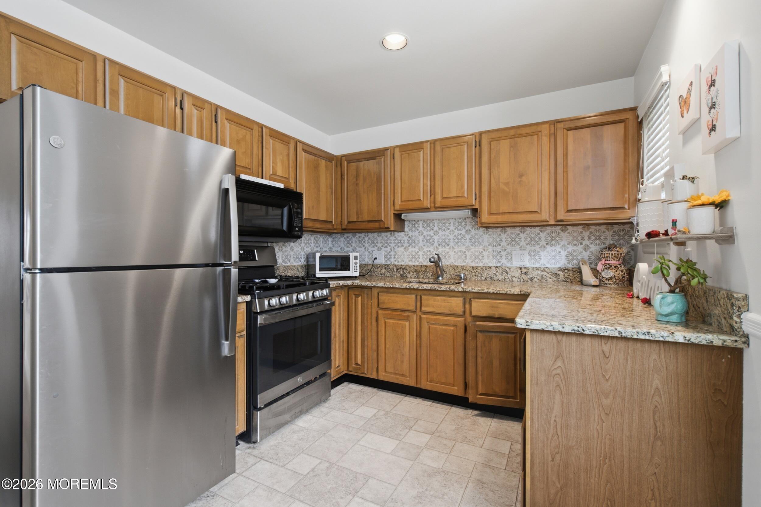 24 Gloria Court Tinton Falls NJ 07724