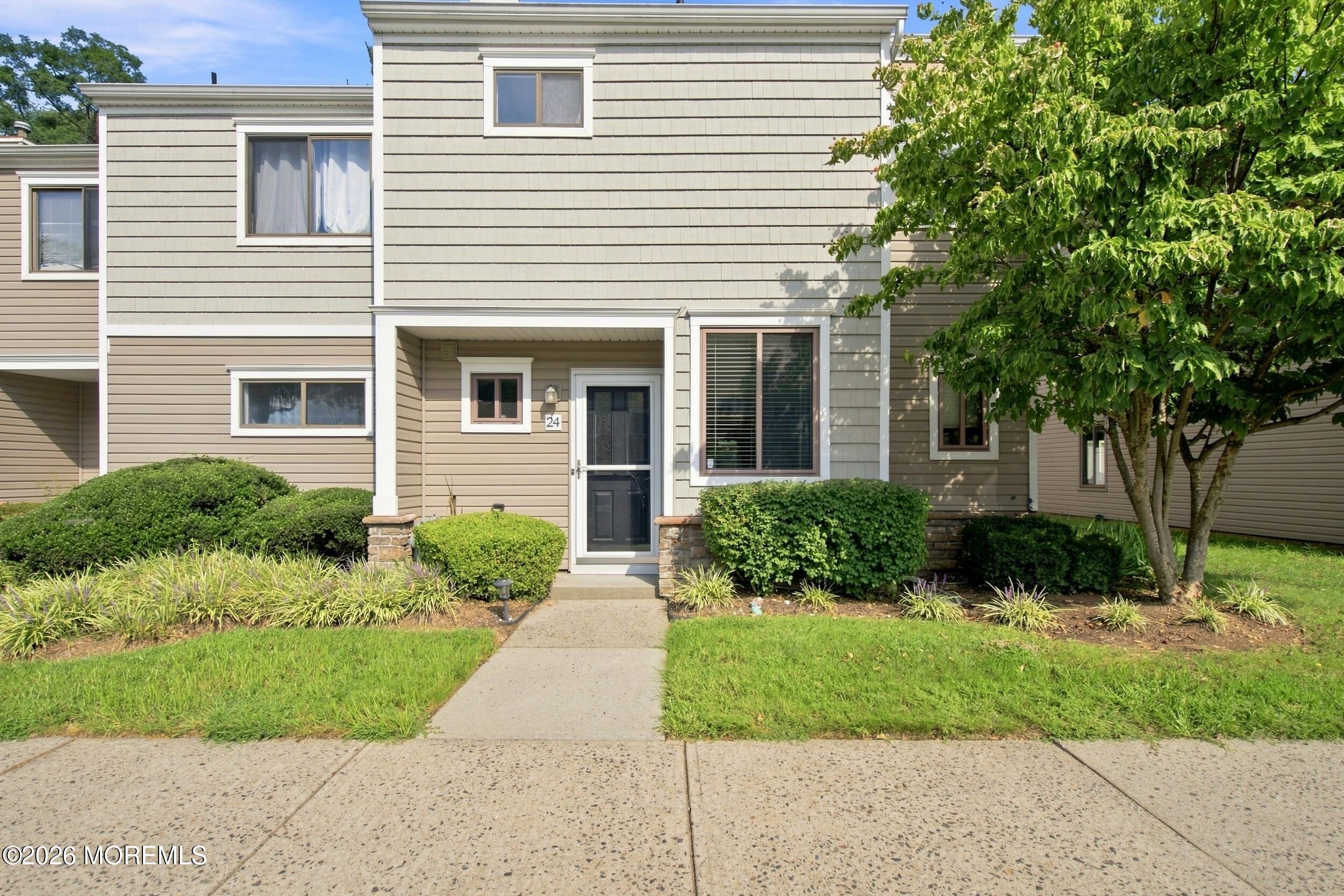 24 Gloria Court Tinton Falls NJ 07724