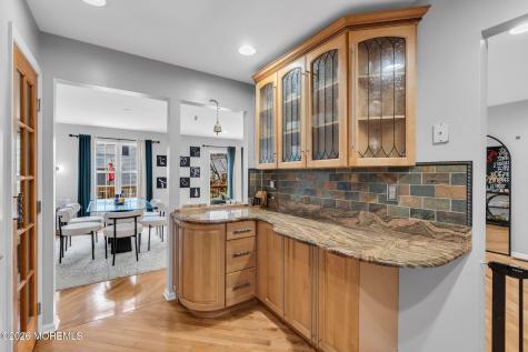 29 Hanna Lane Laurence Harbor NJ 08879
