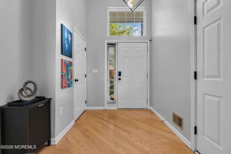 29 Hanna Lane Laurence Harbor NJ 08879