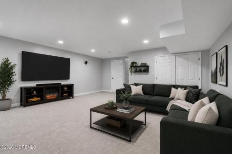 29 Hanna Lane Laurence Harbor NJ 08879