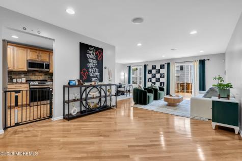 29 Hanna Lane Laurence Harbor NJ 08879