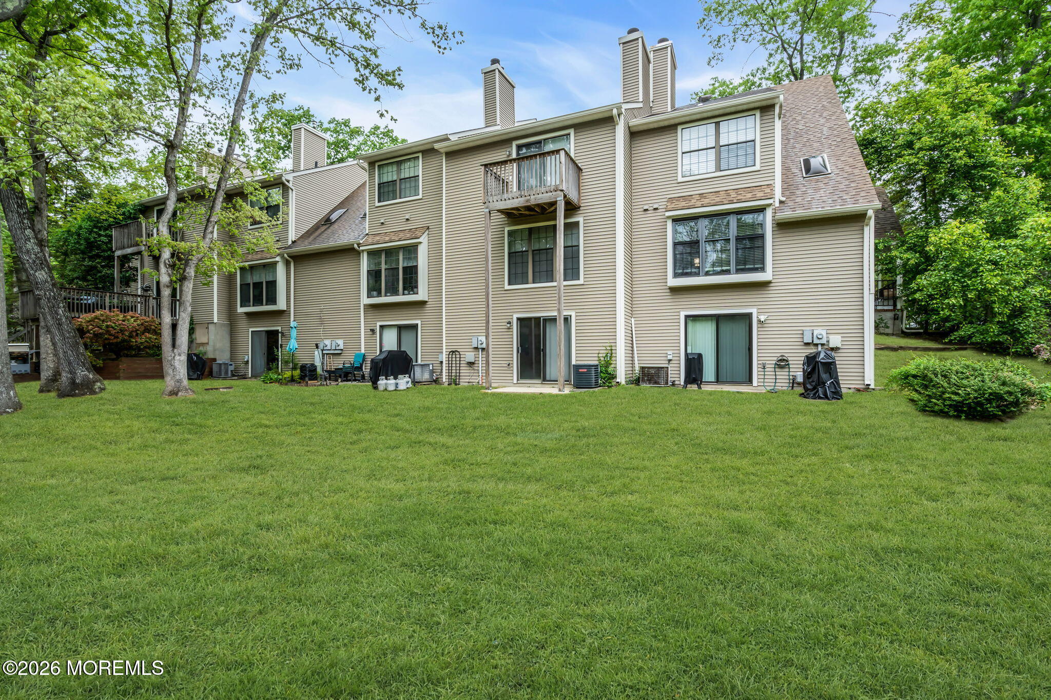302 Bent Trail Toms River NJ 08753