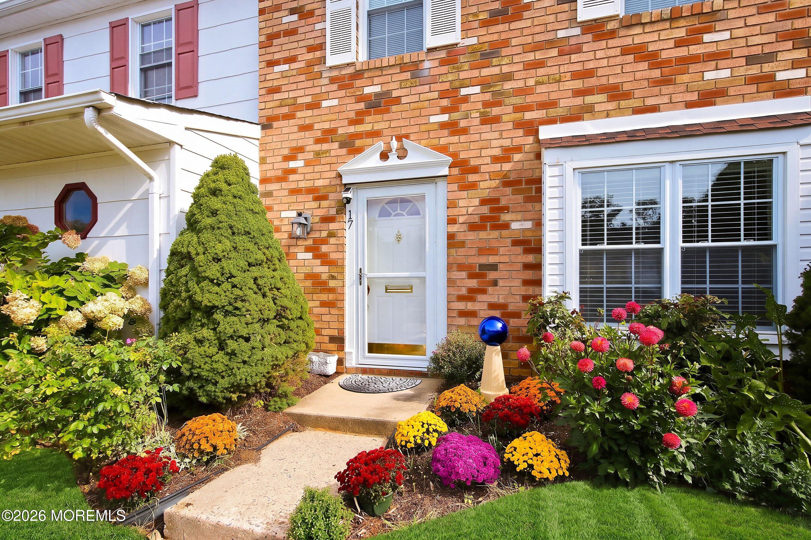 17 Kingsley Way Freehold NJ 07728