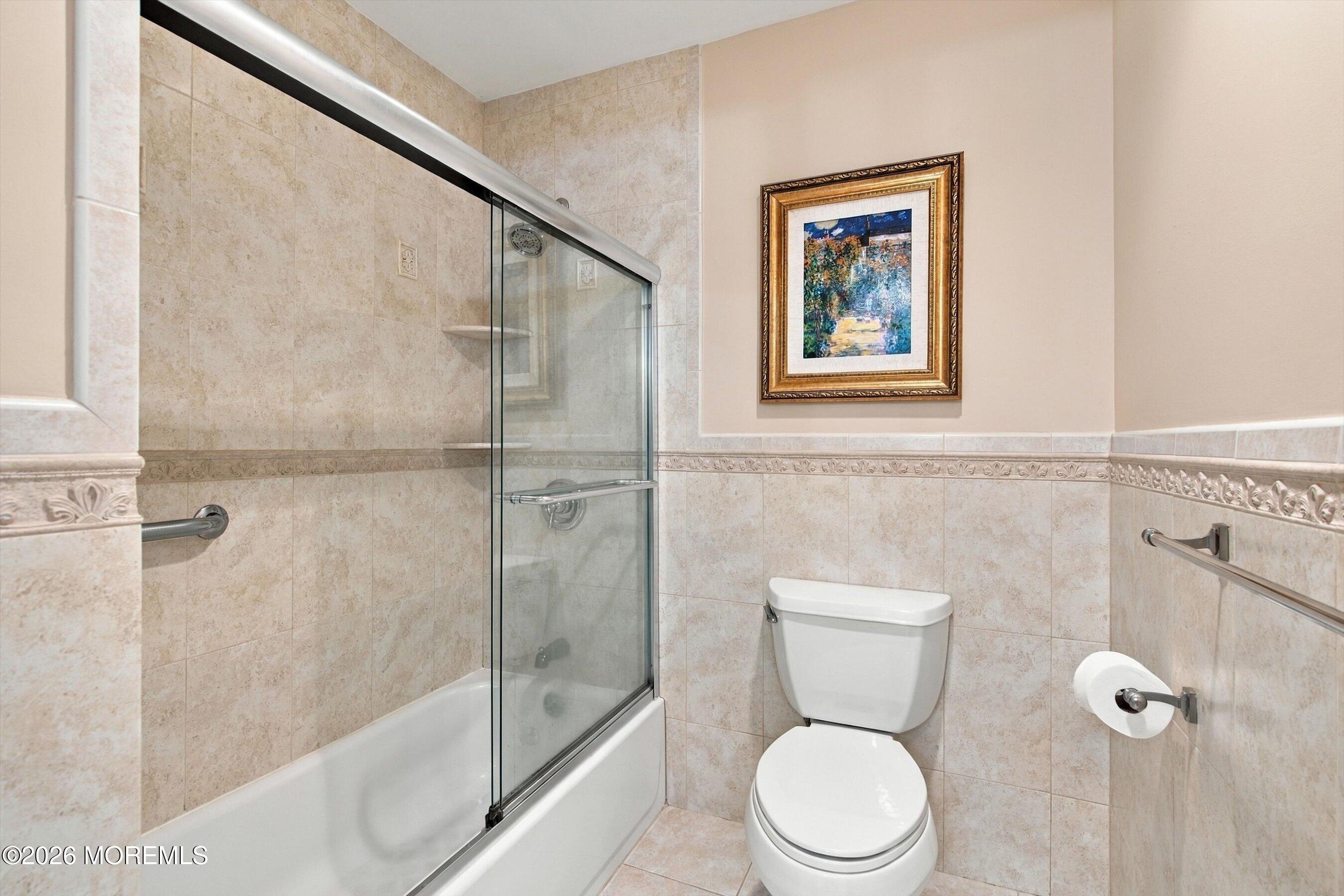 17 Kingsley Way Freehold NJ 07728