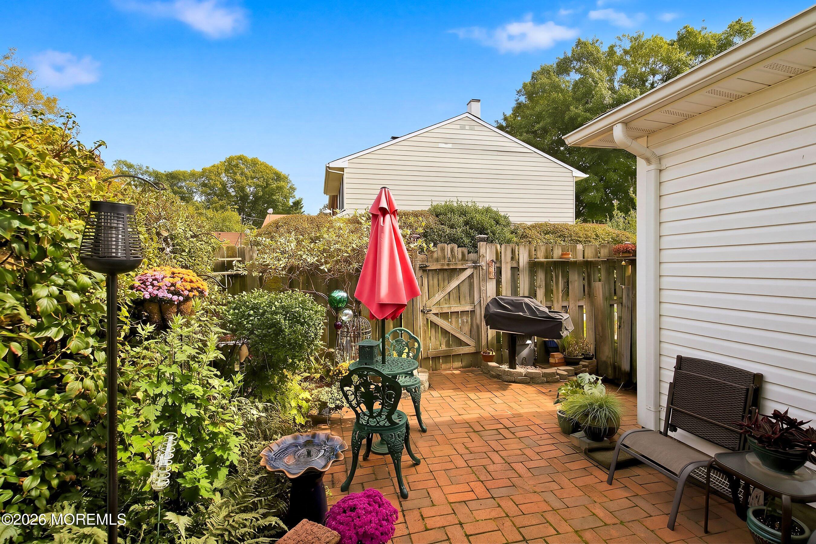17 Kingsley Way Freehold NJ 07728
