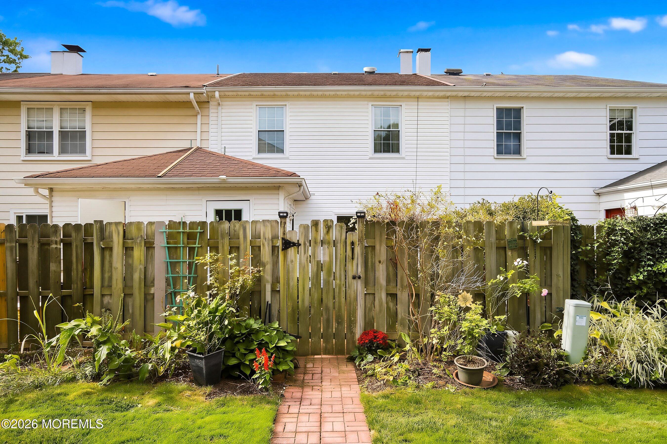 17 Kingsley Way Freehold NJ 07728