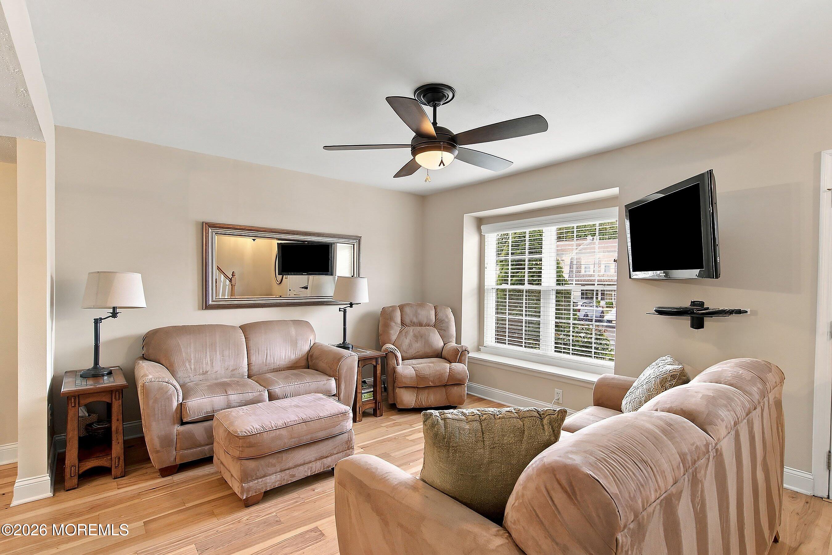 17 Kingsley Way Freehold NJ 07728