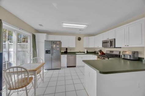 29 Whitemarsh Drive Manalapan NJ 07726