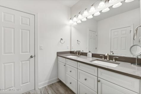 72 Lawley Drive Lincroft NJ 07738