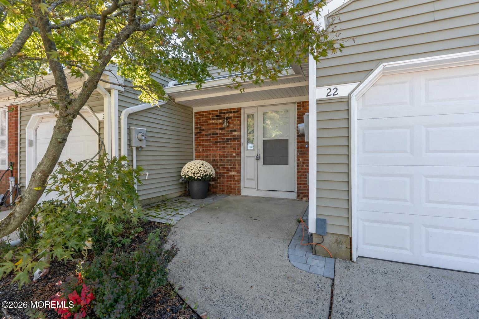 22 Oak Lane Eatontown NJ 07724