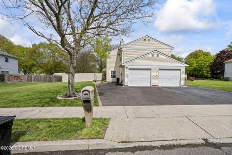 33 Spyglass Court East Windsor NJ 08520