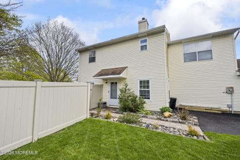 33 Spyglass Court East Windsor NJ 08520