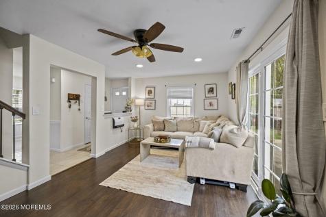 33 Spyglass Court East Windsor NJ 08520