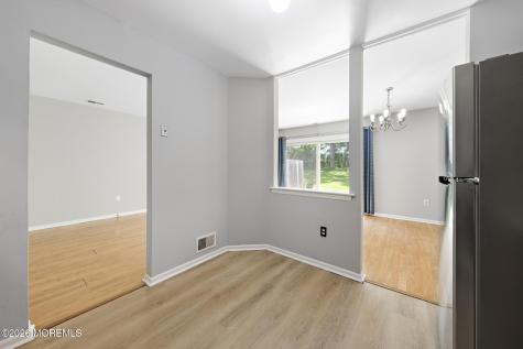 39 Oak Lane Eatontown NJ 07724