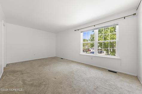 39 Oak Lane Eatontown NJ 07724