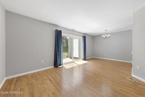 39 Oak Lane Eatontown NJ 07724