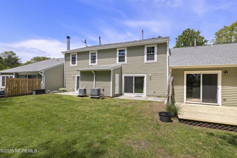 39 Oak Lane Eatontown NJ 07724