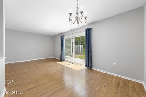 39 Oak Lane Eatontown NJ 07724