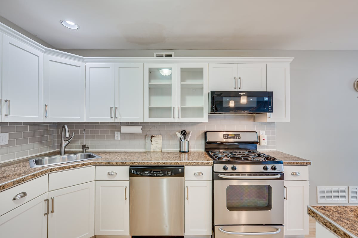 61 Sand Hill Road Jamesburg NJ 08831
