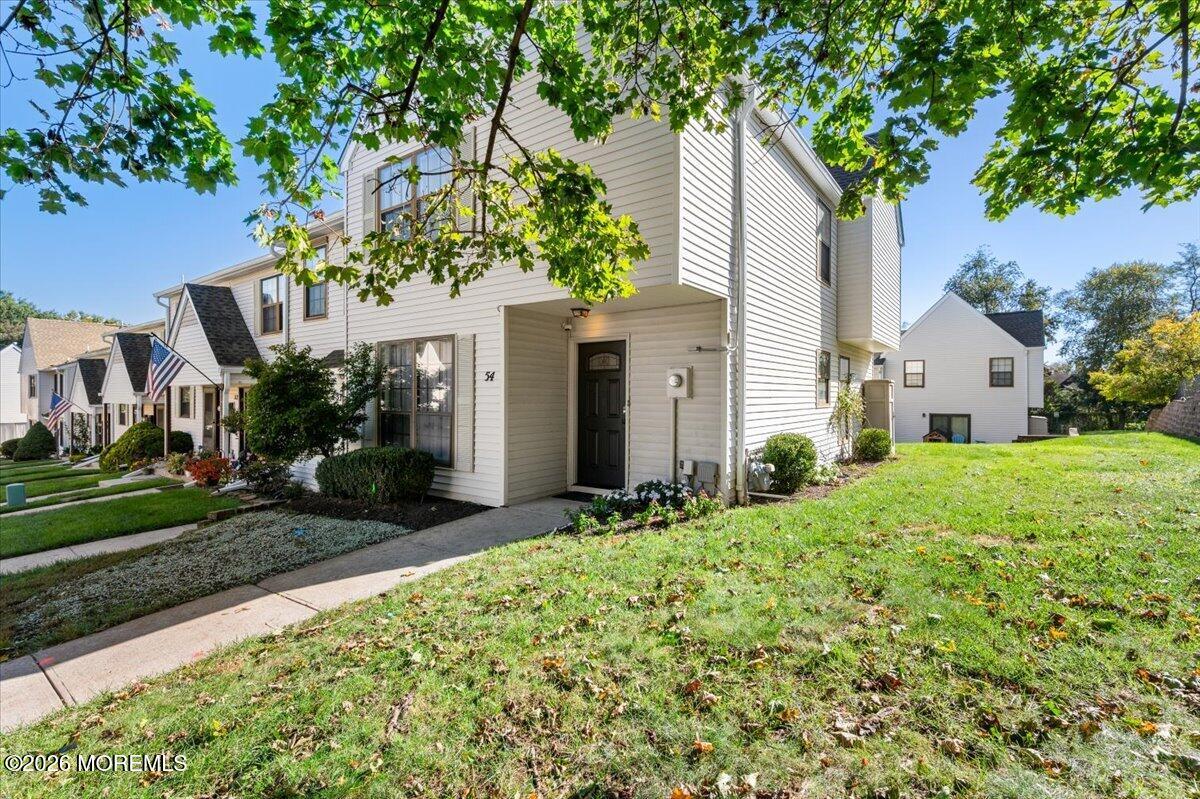54 Queens Way Englishtown NJ 07726