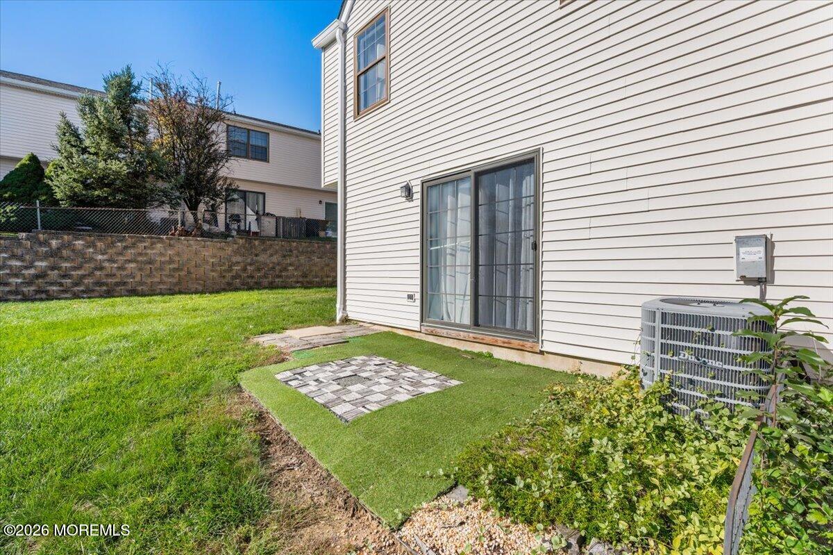 54 Queens Way Englishtown NJ 07726