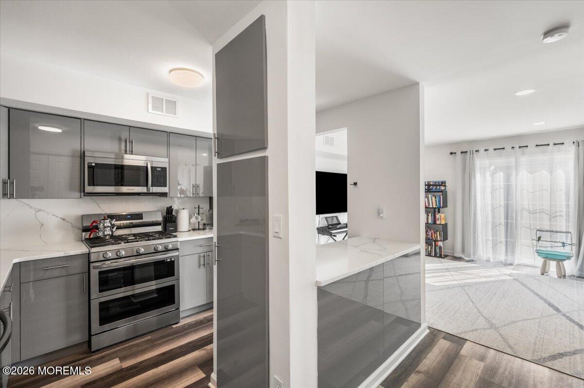 54 Queens Way Englishtown NJ 07726