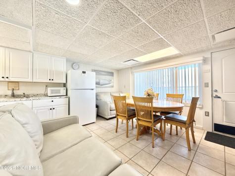 406-410 E Monterey Avenue Wildwood Crest NJ 08260