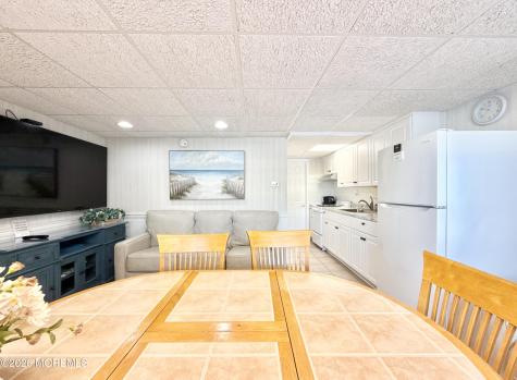 406-410 E Monterey Avenue Wildwood Crest NJ 08260