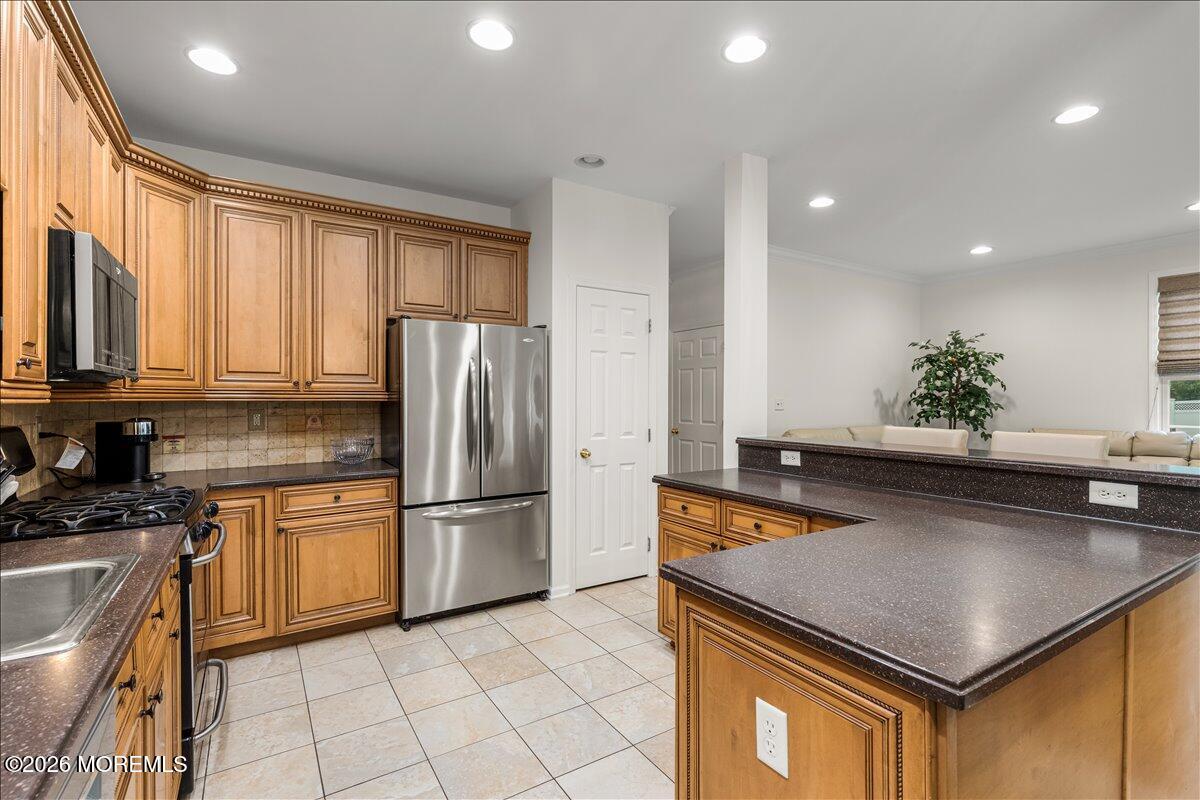 8 Fells Drive Manalapan NJ 07726