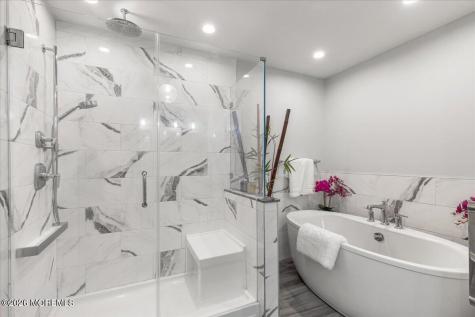 8 Fells Drive Manalapan NJ 07726