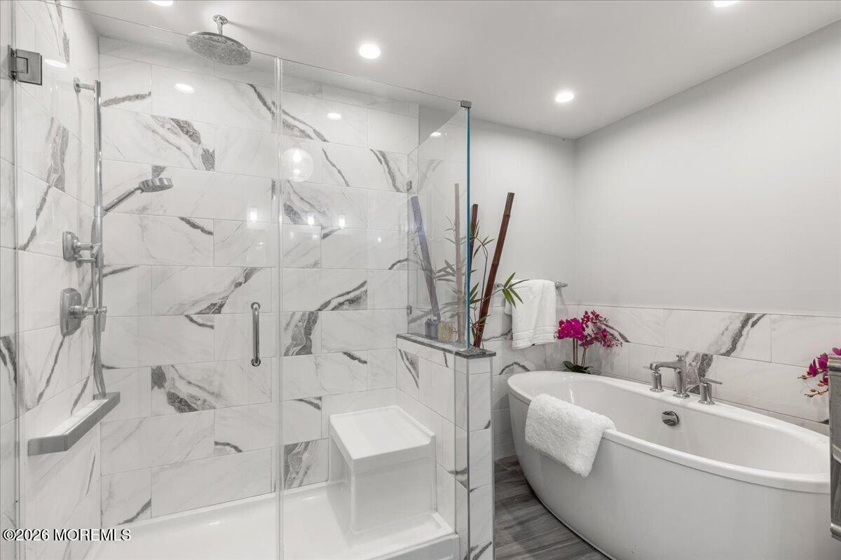 8 Fells Drive Manalapan NJ 07726