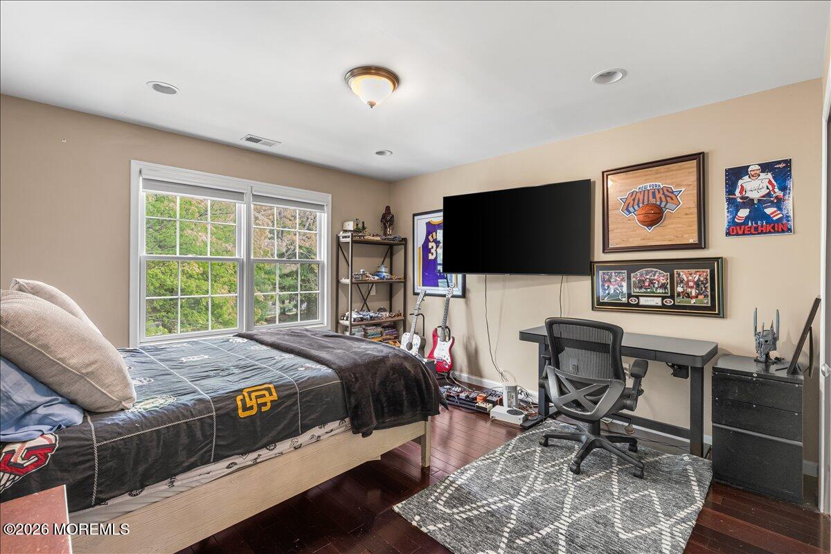 8 Fells Drive Manalapan NJ 07726