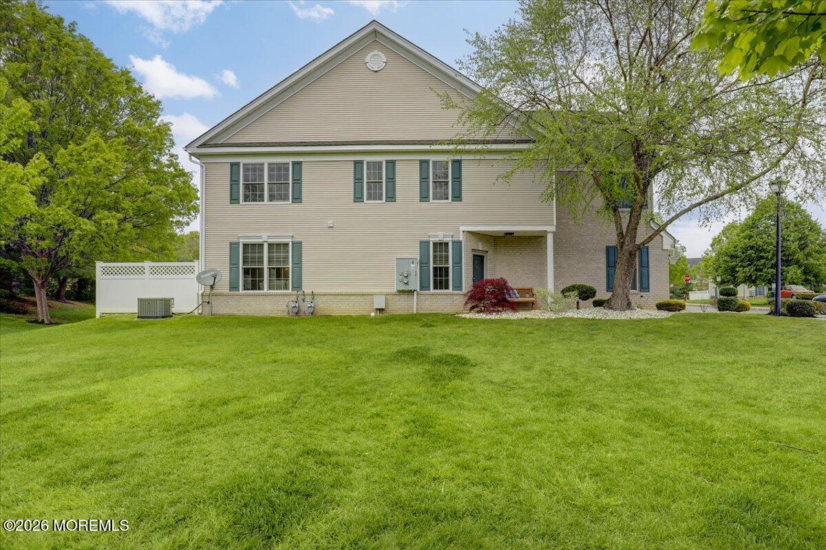 8 Fells Drive Manalapan NJ 07726