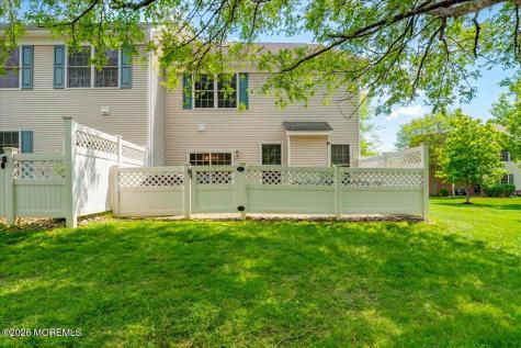 8 Fells Drive Manalapan NJ 07726