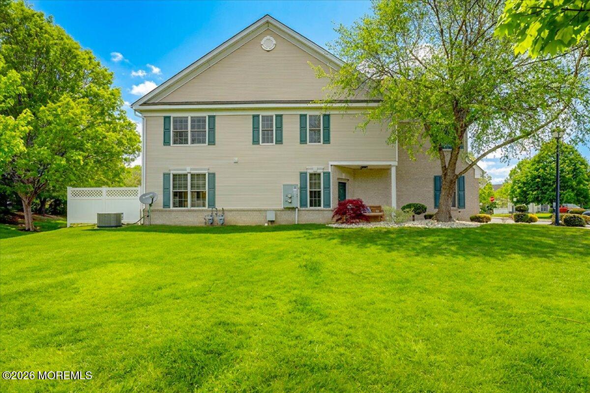 8 Fells Drive Manalapan NJ 07726