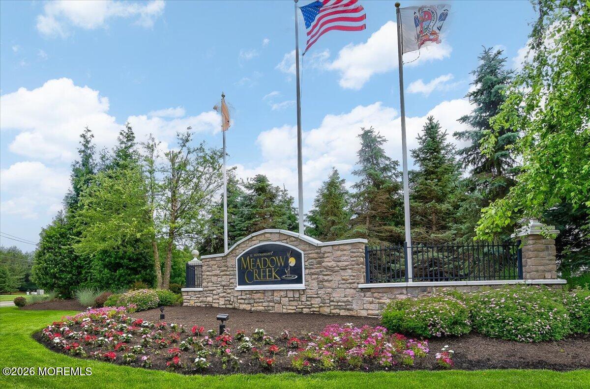 8 Fells Drive Manalapan NJ 07726