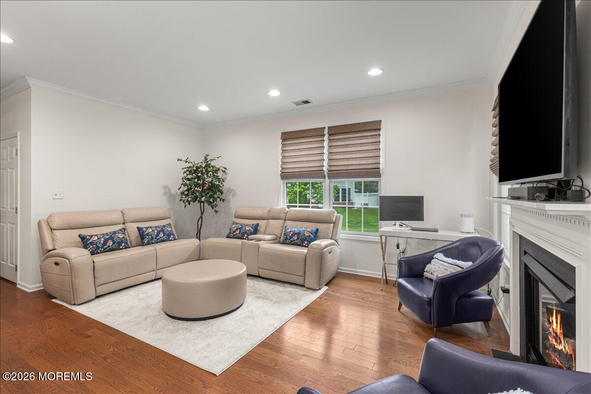 8 Fells Drive Manalapan NJ 07726