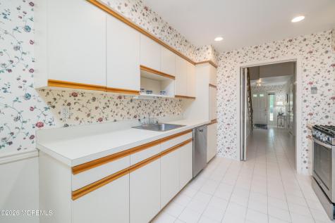 3 Whitesands Way Little Silver NJ 07739