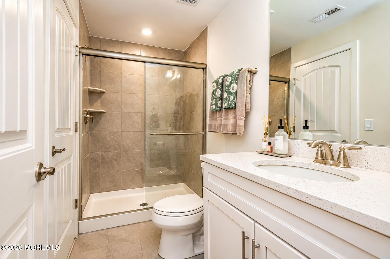 7 Raritan Cove Keyport NJ 07735