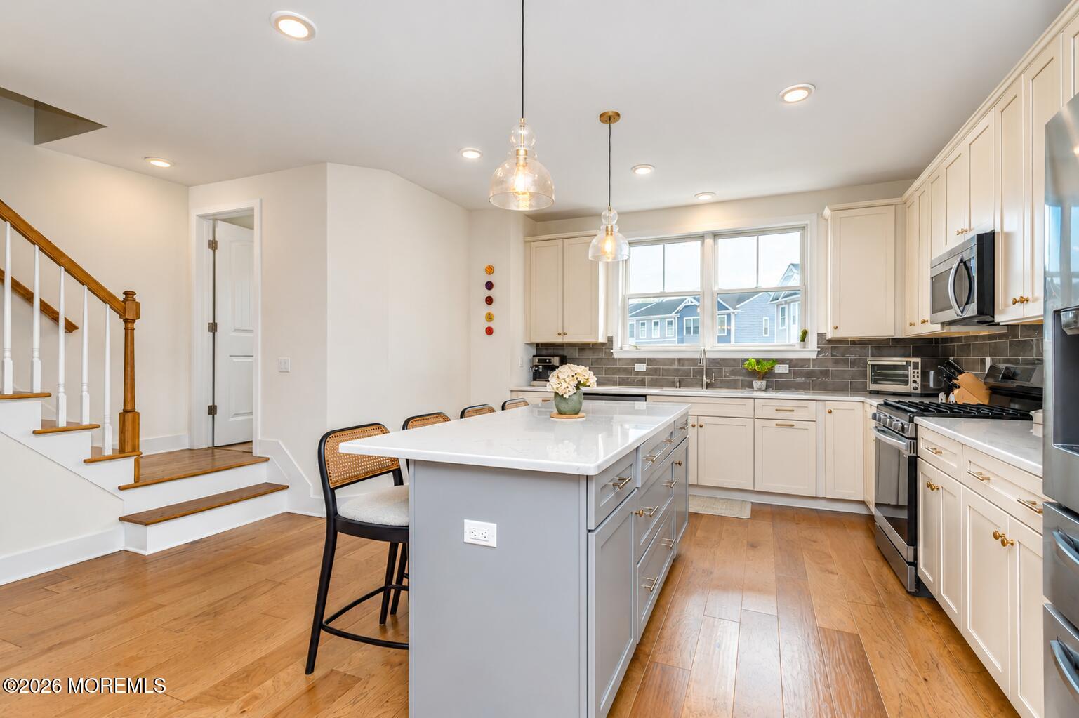 7 Raritan Cove Keyport NJ 07735