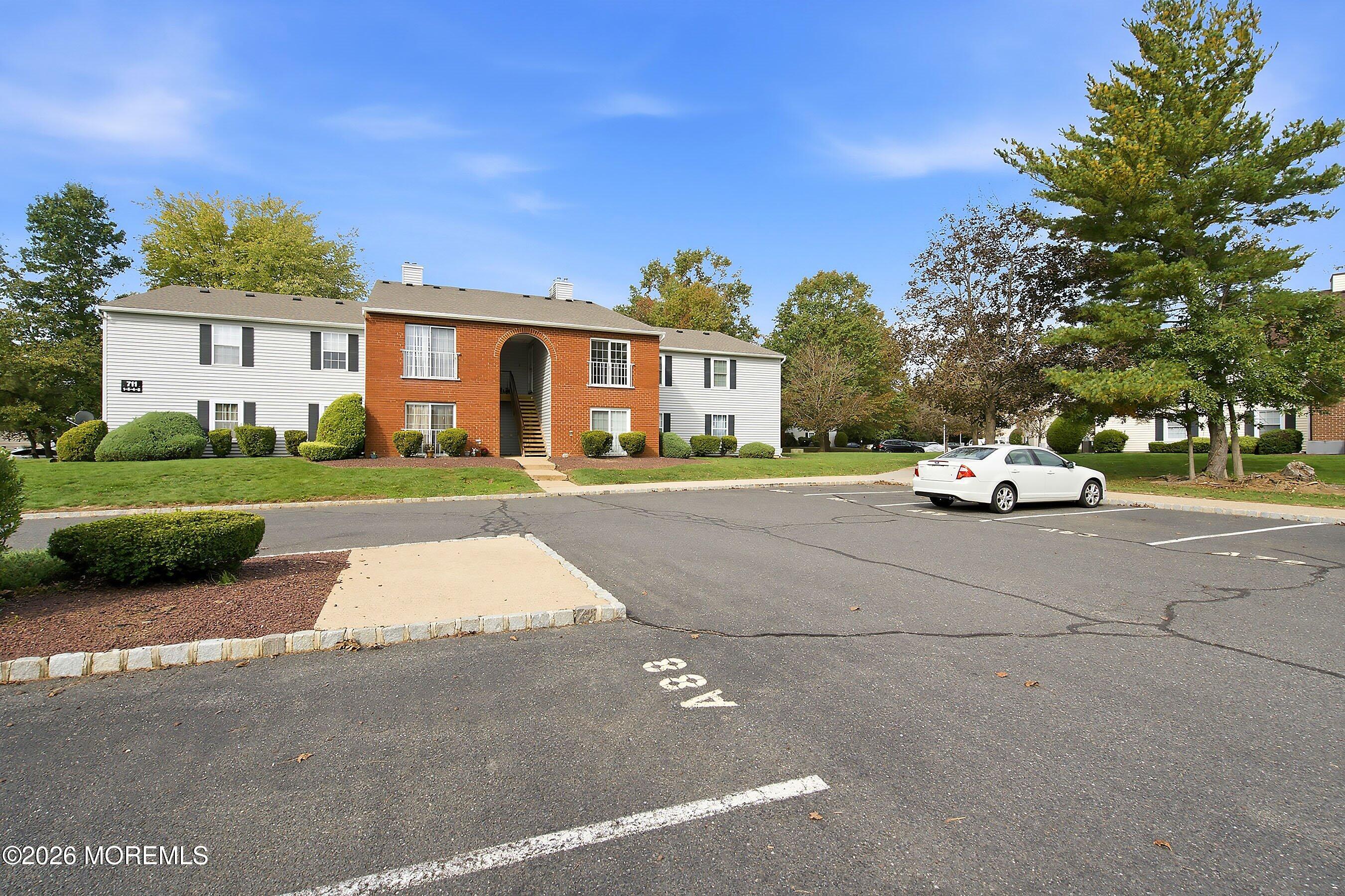 711 Zlotkin Circle Freehold NJ 07728