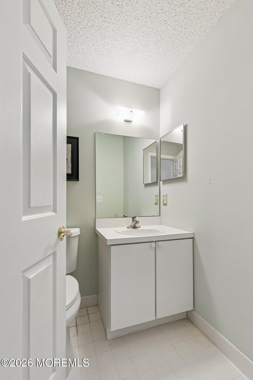 25 Phoenix Court Tinton Falls NJ 07712