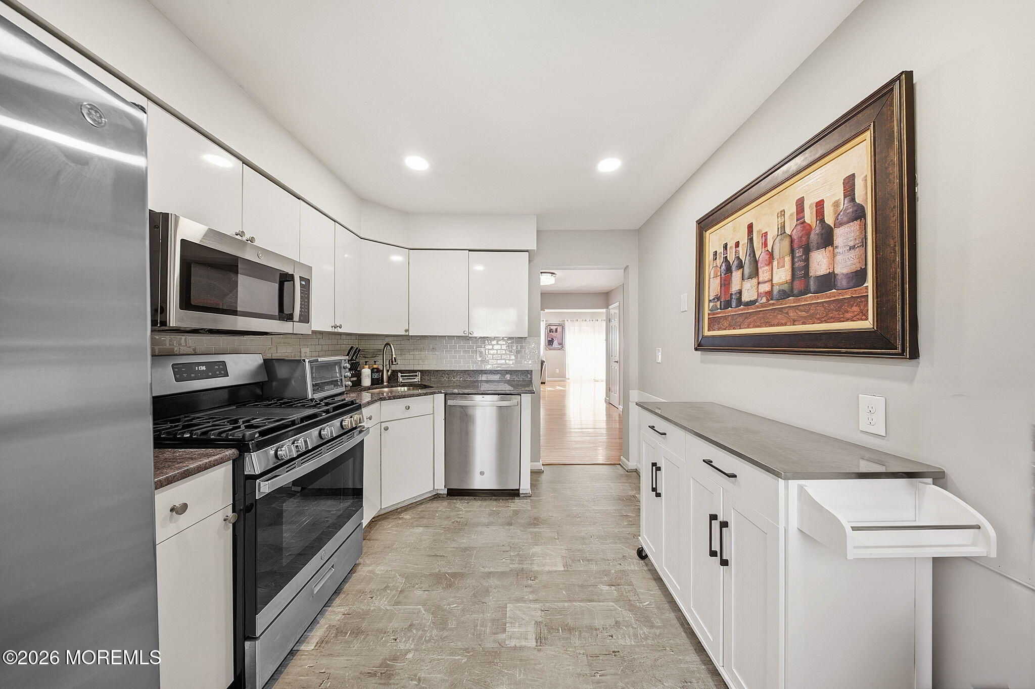 6102 N Oaks Boulevard North Brunswick NJ 08902