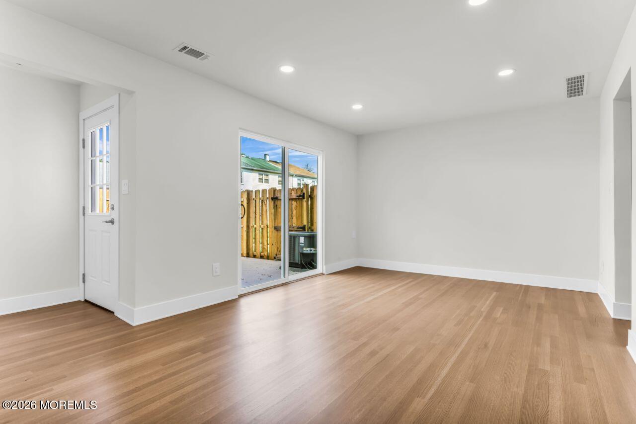61 Kingsley Way Freehold NJ 07728