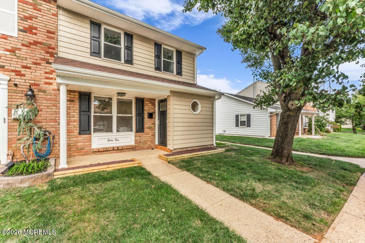 61 Kingsley Way Freehold NJ 07728