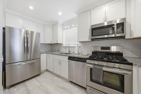 56 Thorne Lane Matawan NJ 07747
